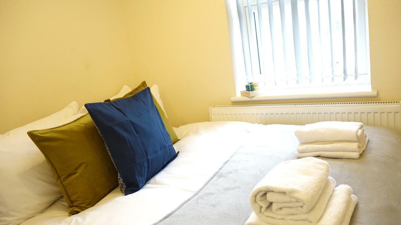 Heathrow Ensuite Rooms- Auto Check In London Exterior foto