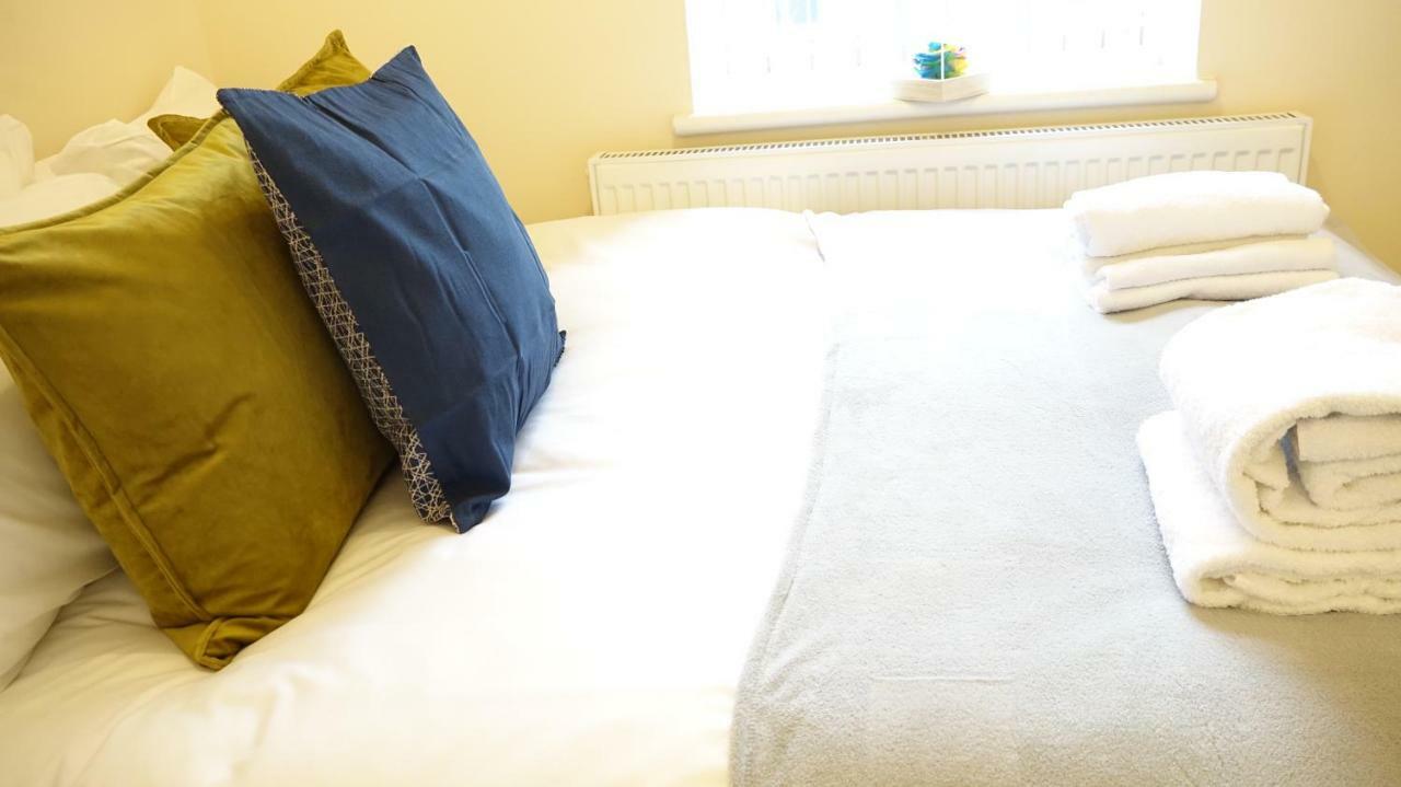 Heathrow Ensuite Rooms- Auto Check In London Exterior foto
