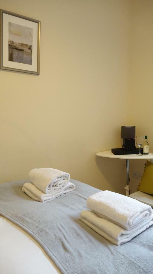 Heathrow Ensuite Rooms- Auto Check In London Exterior foto