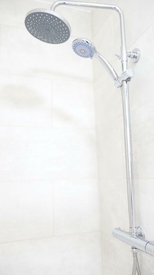 Heathrow Ensuite Rooms- Auto Check In London Exterior foto