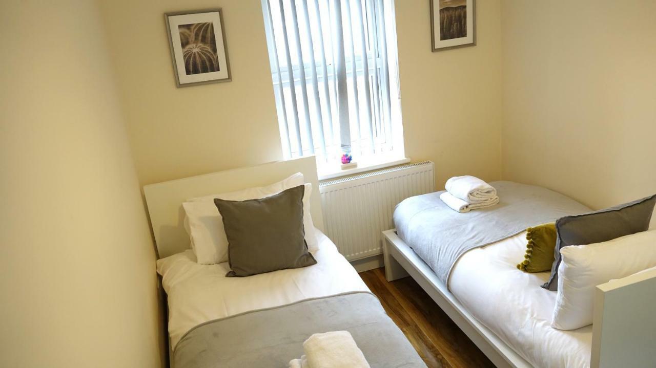 Heathrow Ensuite Rooms- Auto Check In London Exterior foto