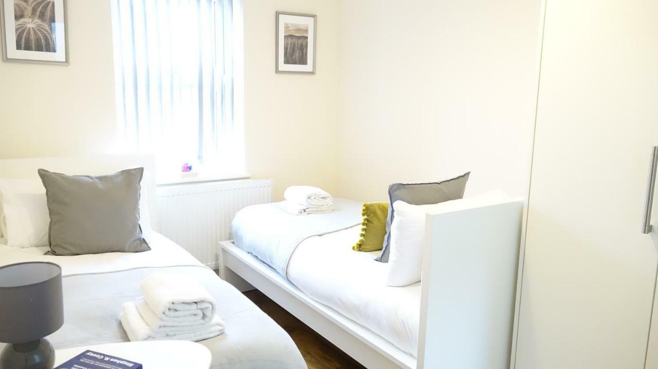 Heathrow Ensuite Rooms- Auto Check In London Exterior foto