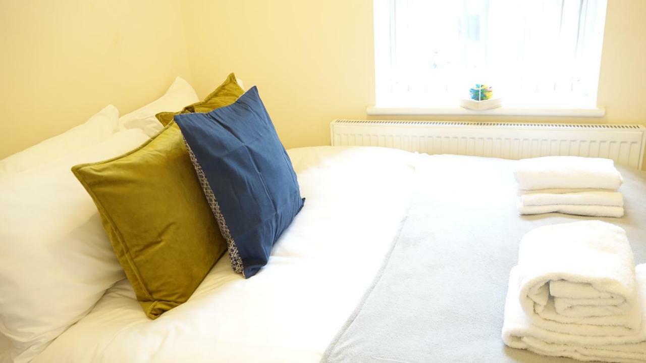 Heathrow Ensuite Rooms- Auto Check In London Exterior foto