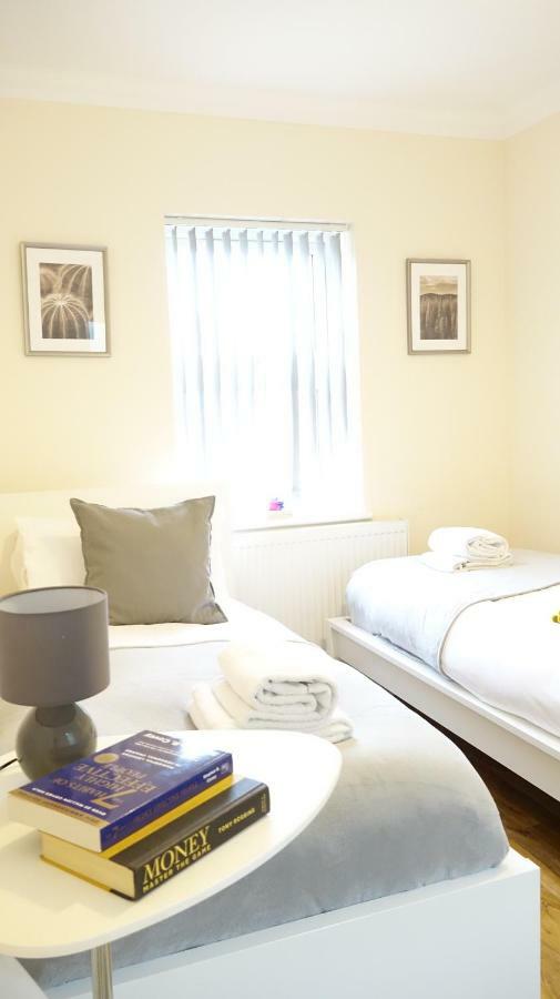 Heathrow Ensuite Rooms- Auto Check In London Exterior foto